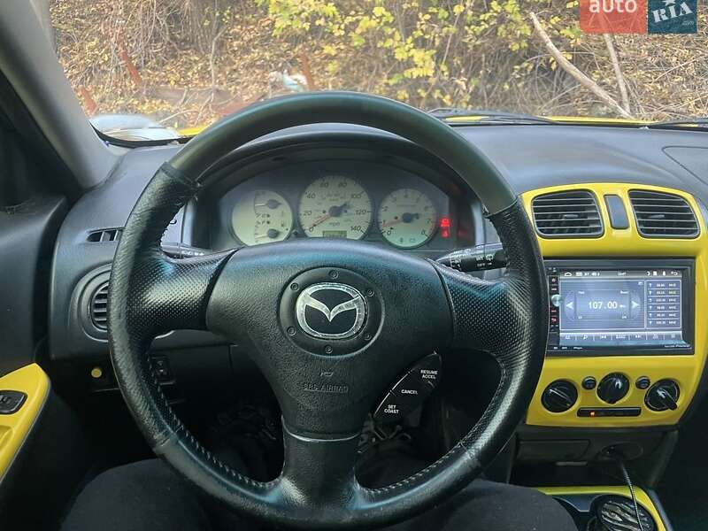 Седан Mazda Protege 2003 в Запоріжжі