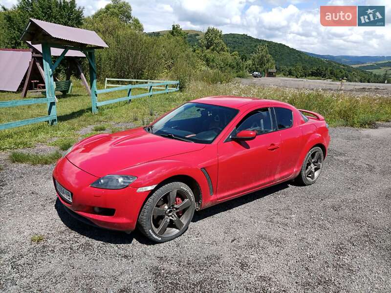Купе Mazda RX-8 2004 в Воловцю