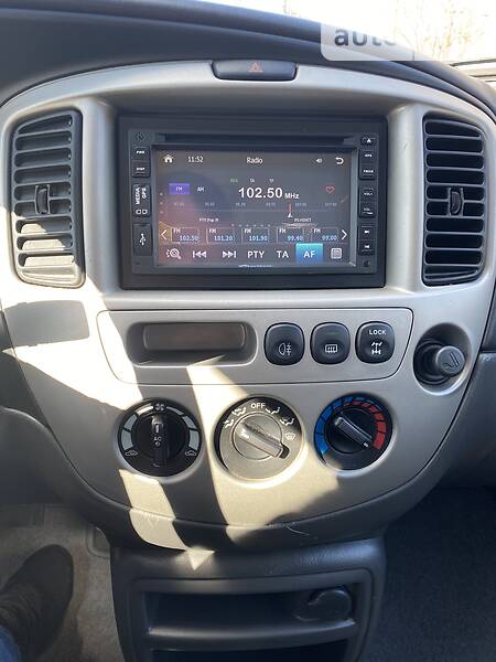Позашляховик / Кросовер Mazda Tribute 2004 в Херсоні