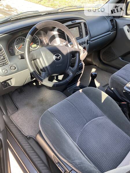 Позашляховик / Кросовер Mazda Tribute 2004 в Херсоні