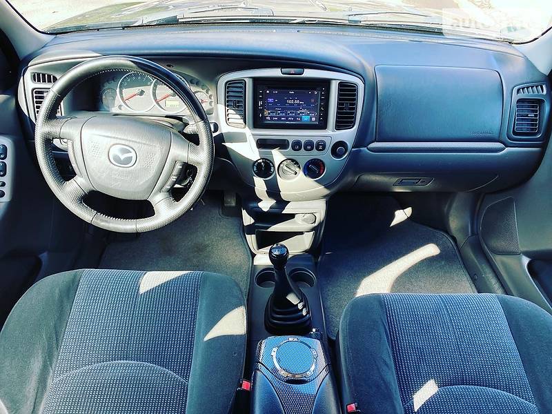Позашляховик / Кросовер Mazda Tribute 2004 в Херсоні