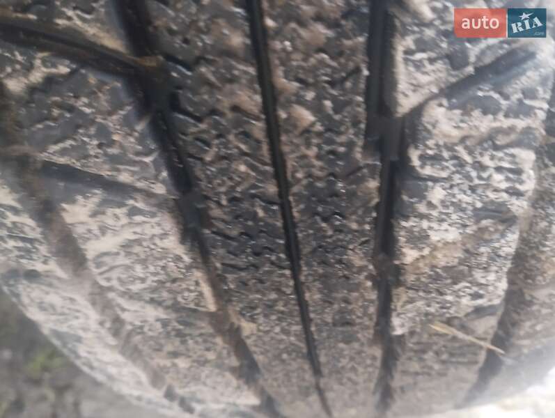 Внедорожник / Кроссовер Mazda Tribute 2001 в Гайсине