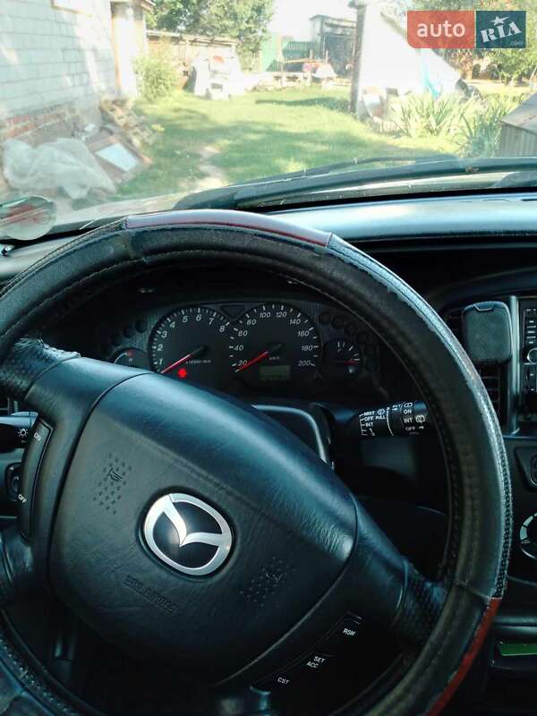 Внедорожник / Кроссовер Mazda Tribute 2003 в Черкассах