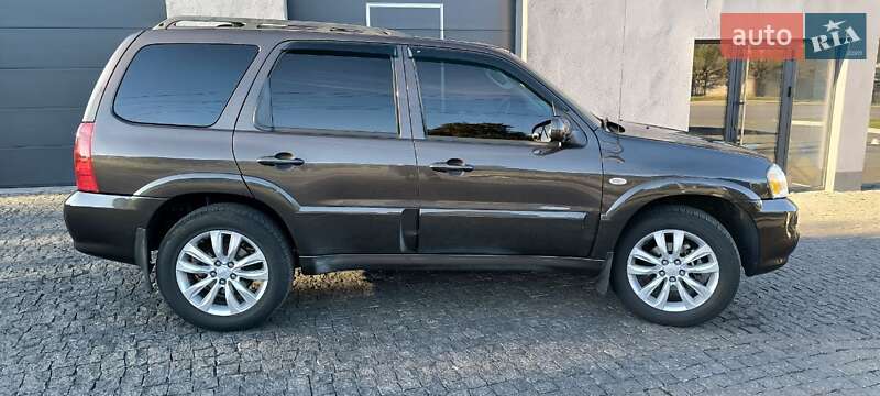 Внедорожник / Кроссовер Mazda Tribute 2005 в Хмельницком