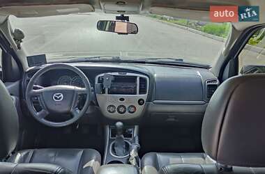 Позашляховик / Кросовер Mazda Tribute 2004 в 