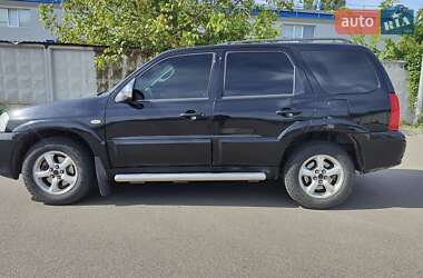 Позашляховик / Кросовер Mazda Tribute 2004 в 