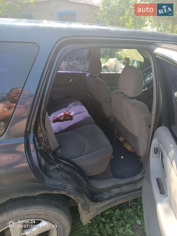 Внедорожник / Кроссовер Mazda Tribute 2002 в Сагуновке фото 6 Внедорожник / Кроссовер Mazda Tribute 2002 в Сагуновке
