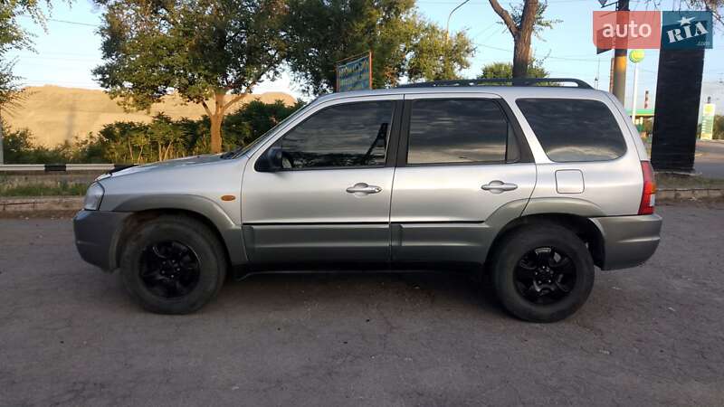 Внедорожник / Кроссовер Mazda Tribute 2001 в Запорожье