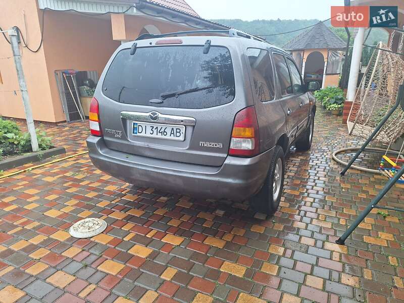 Позашляховик / Кросовер Mazda Tribute 2002 в Чернівцях