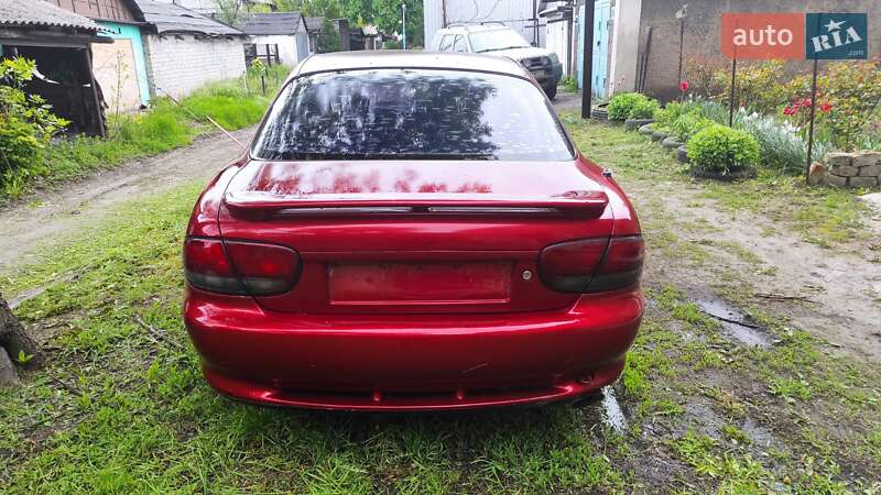 Седан Mazda Xedos 6 1993 в Покровске
