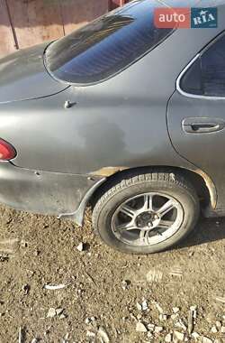 Седан Mazda Xedos 6 1995 в 