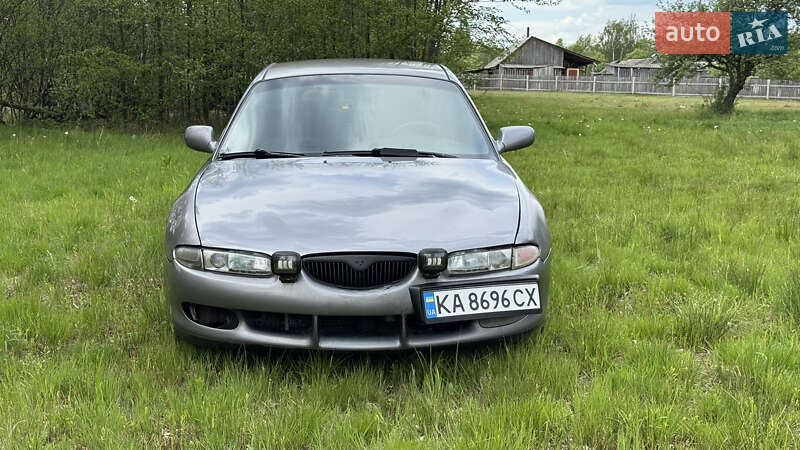 Седан Mazda Xedos 6 1996 в Глинном