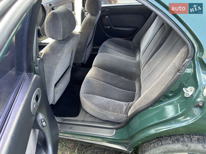 Седан Mazda Xedos 6 1997 в Коростишеві