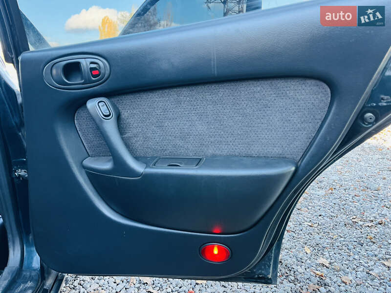 Седан Mazda Xedos 6 1996 в Харькове