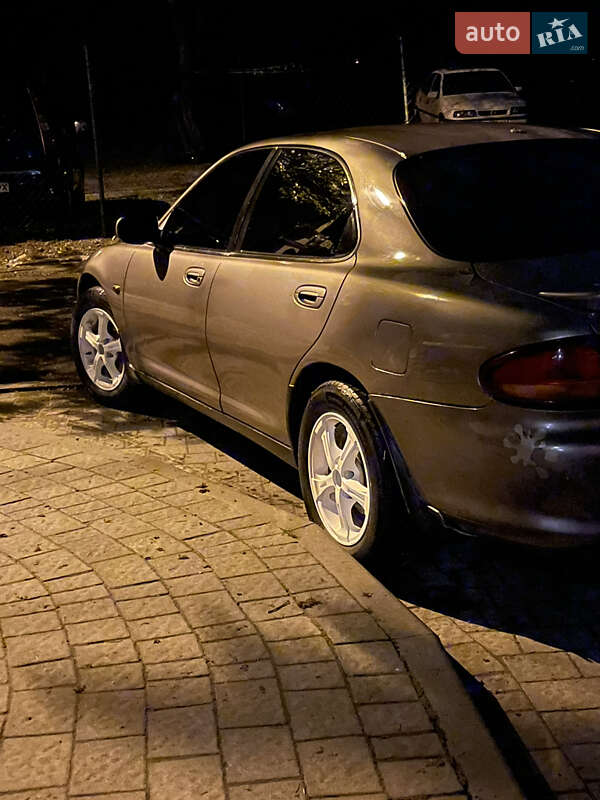 Mazda Xedos 6 1995 Mazda Xedos 6 1995