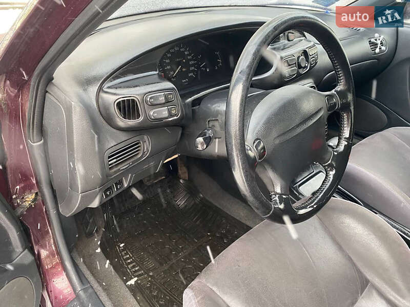 Седан Mazda Xedos 6 1997 в Черновцах