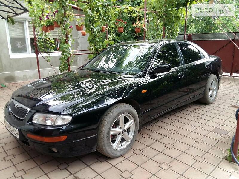 Седан Mazda Xedos 9 1993 в Измаиле