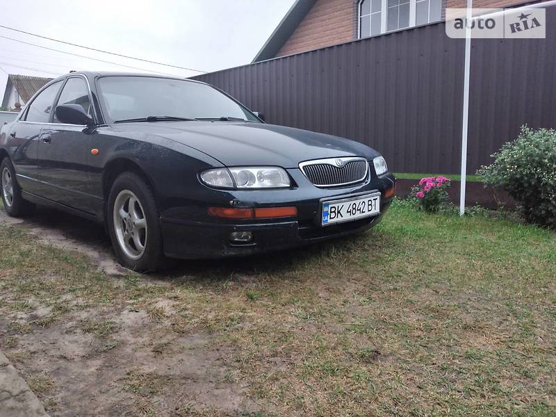 Седан Mazda Xedos 9 1995 в Березному