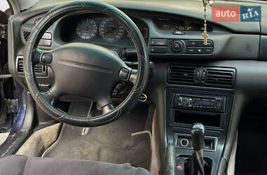 Седан Mazda Xedos 9 1993 в 