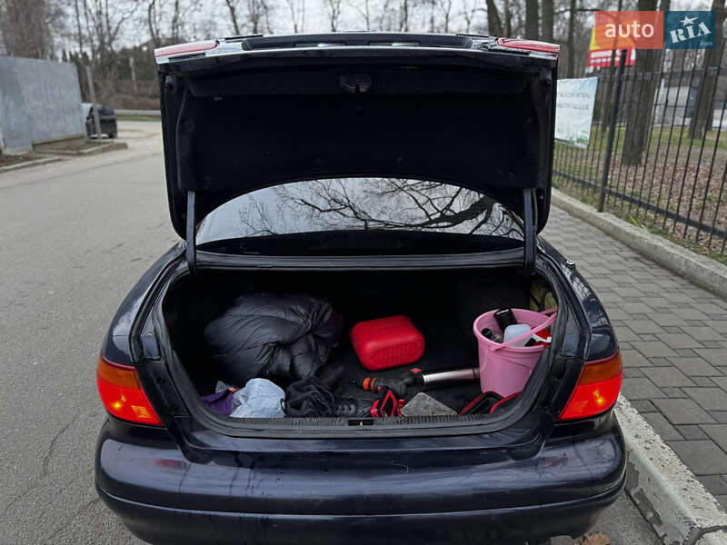 Седан Mazda Xedos 9 1997 в Киеве