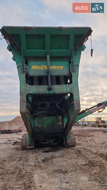 Дробарка (дробильна установка) McCloskey S190 2013 в Одесі