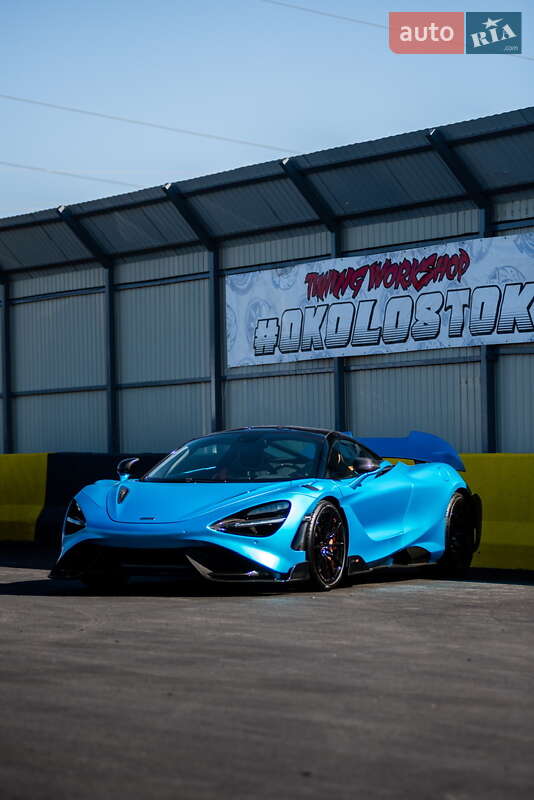 Купе McLaren 720S 2017 в Киеве