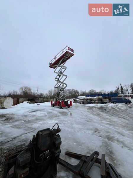 Ножничный подъемник MEC 6092RT 2015 в Черновцах фото 8 Ножничный подъемник MEC 6092RT 2015 в Черновцах