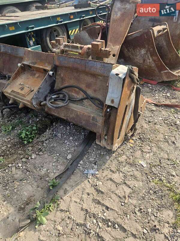 Колесный экскаватор Mecalac 12MXT 2011 в Бучаче фото 33 Колесный экскаватор Mecalac 12MXT 2011 в Бучаче