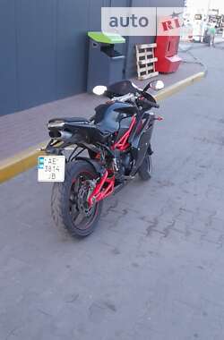Спортбайк Megelli 250R 2011 в 