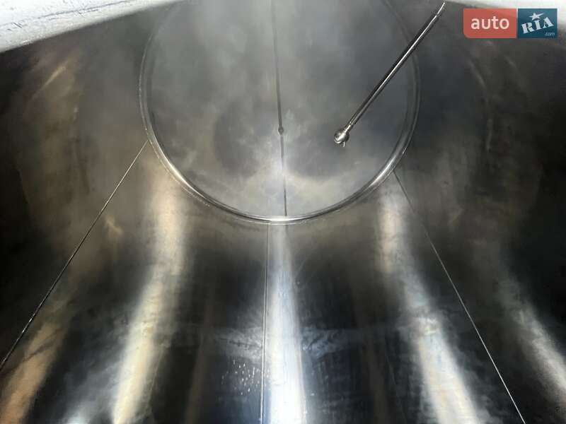 Цистерна полуприцеп Menci SA 2007 в Львове