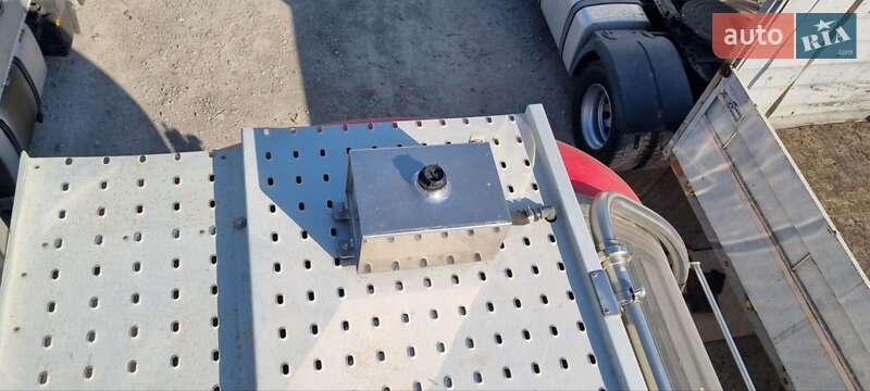 Цистерна напівпричіп Menci SA 2008 в Дніпрі