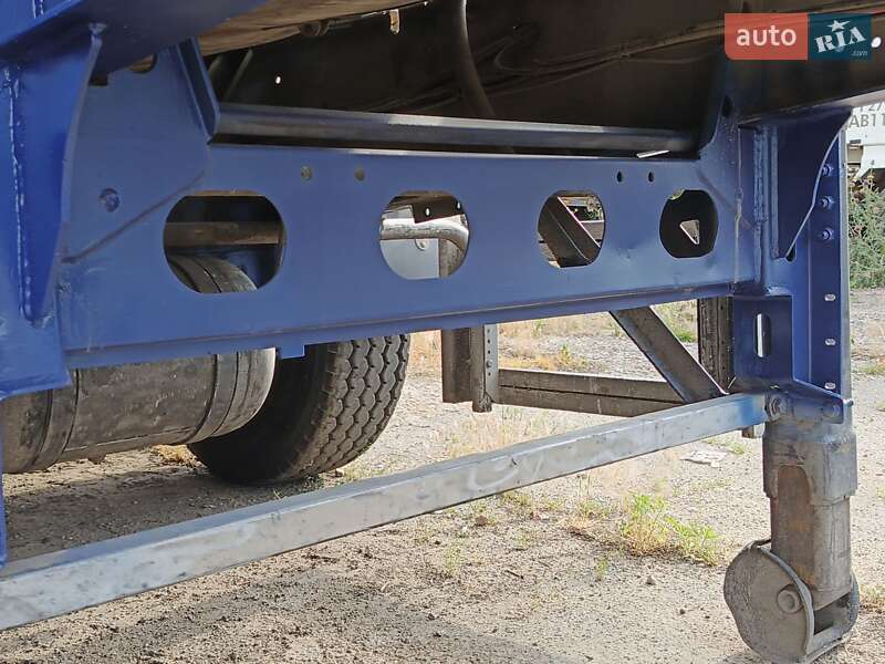 Цистерна полуприцеп Menci SA 2008 в Одессе