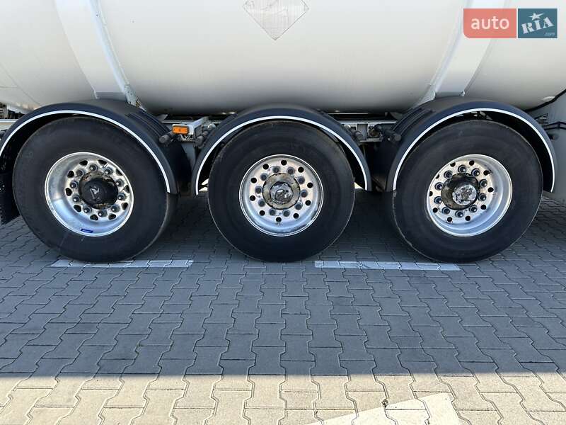 Газовоз Menci SA 1997 в Луцьку фото 6 Газовоз Menci SA 1997 в Луцьку