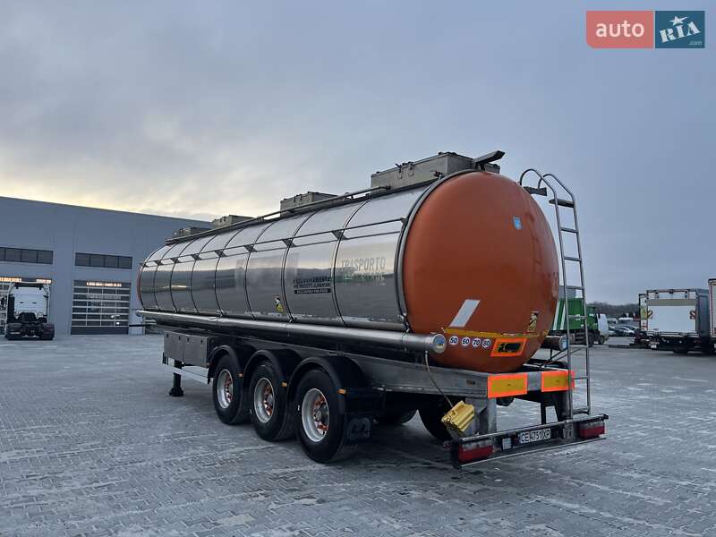 Цистерна полуприцеп Menci SL 1995 в Черновцах