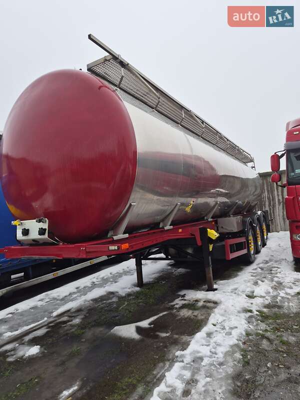 Цистерна полуприцеп Menci SL 2002 в Черкассах фото 3 Цистерна полуприцеп Menci SL 2002 в Черкассах