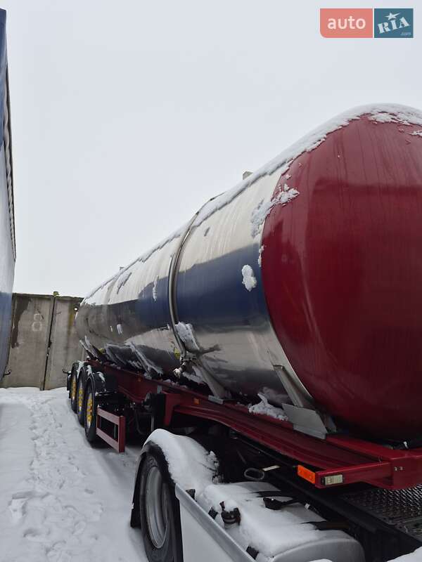 Цистерна полуприцеп Menci SL 2002 в Черкассах фото 6 Цистерна полуприцеп Menci SL 2002 в Черкассах