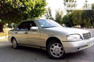 Седан Mercedes-Benz 190 1993 в Ровно