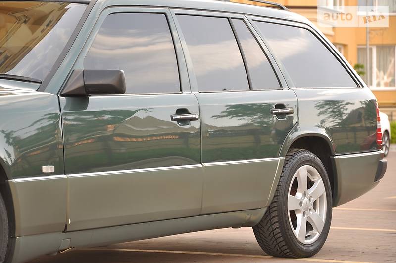 Универсал Mercedes-Benz 190 1991 в Киеве