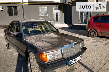 Седан Mercedes-Benz 190 1987 в Львові
