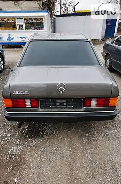 Седан Mercedes-Benz 190 1984 в Дніпрі