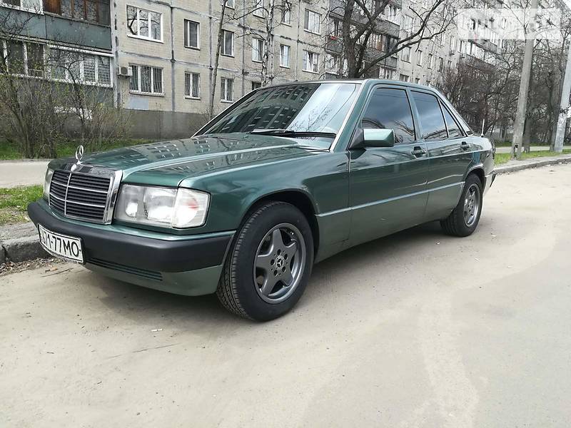 Седан Mercedes-Benz 190 1990 в Киеве