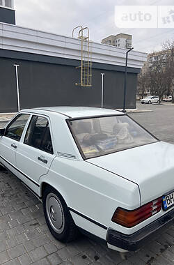 Седан Mercedes-Benz 190 1988 в Одессе