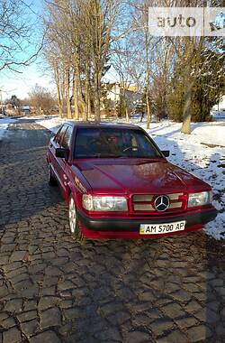 Седан Mercedes-Benz 190 1990 в Здолбунове