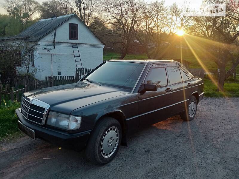 Седан Mercedes-Benz 190 1989 в Лысянке