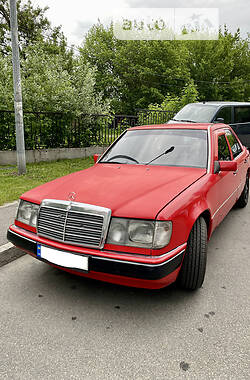 Седан Mercedes-Benz 190 1991 в Киеве