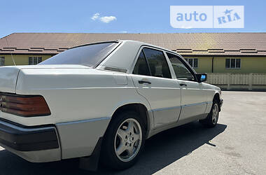 Седан Mercedes-Benz 190 1984 в Києві