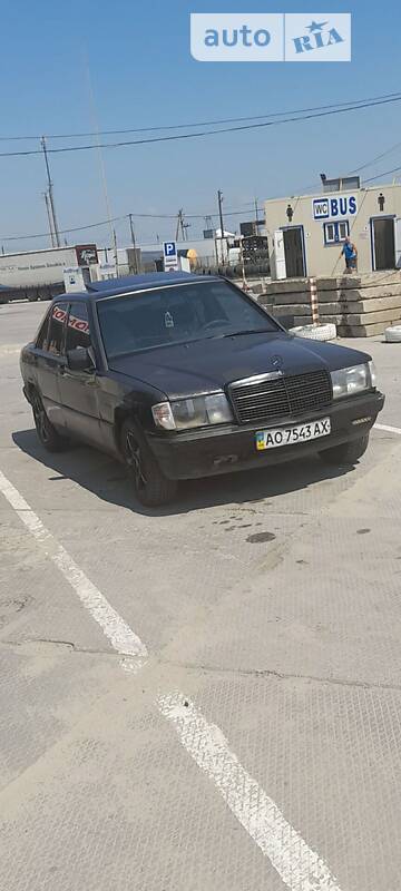 Седан Mercedes-Benz 190 1993 в Міжгір'ї