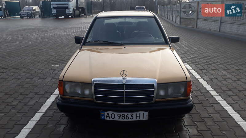 Седан Mercedes-Benz 190 1991 в Ужгороде