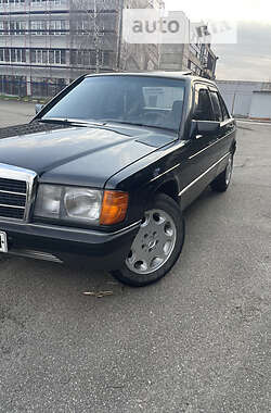 Седан Mercedes-Benz 190 1988 в 
