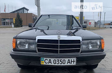 Седан Mercedes-Benz 190 1988 в 